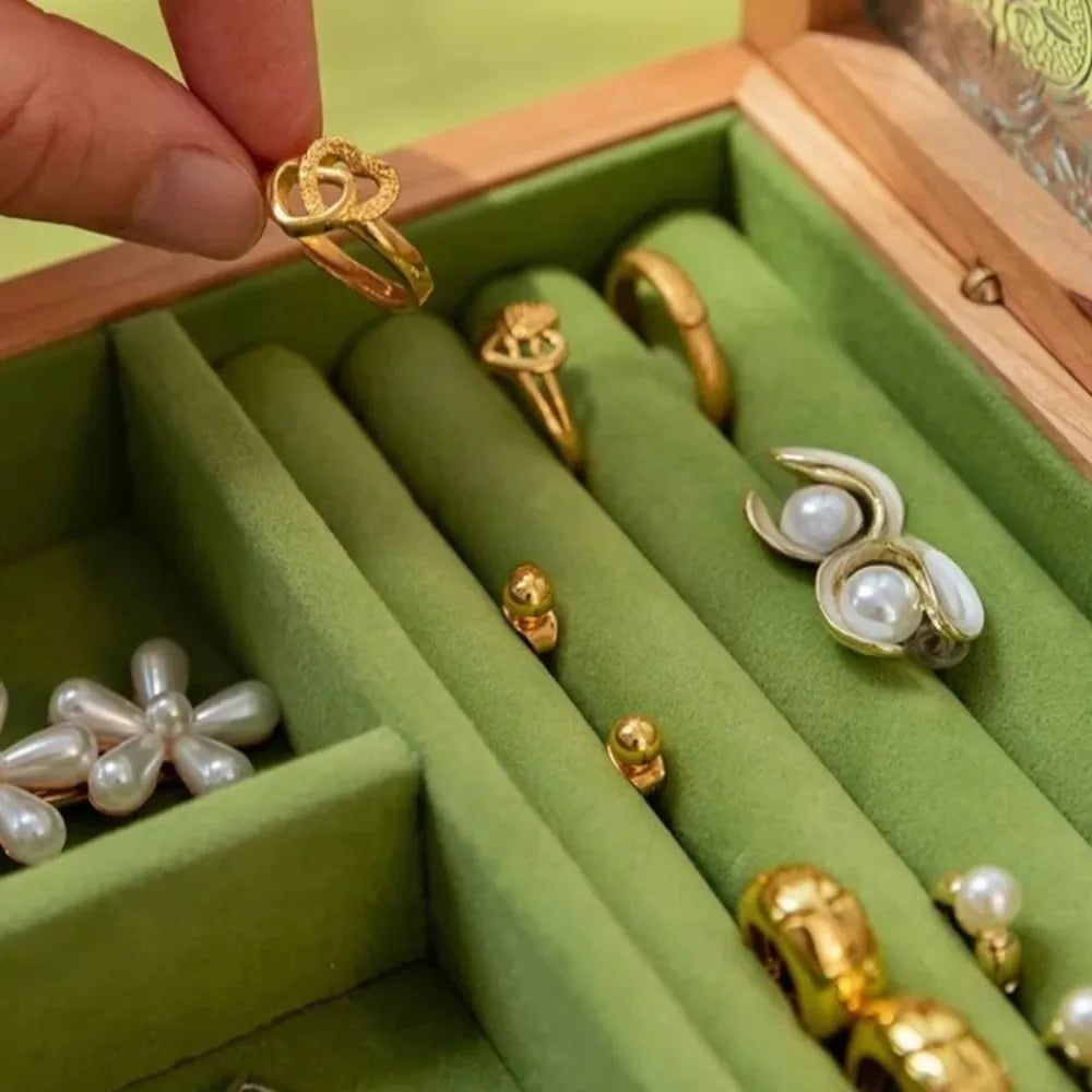 Boite_a_Bijoux_en_Bois_et_verre_2